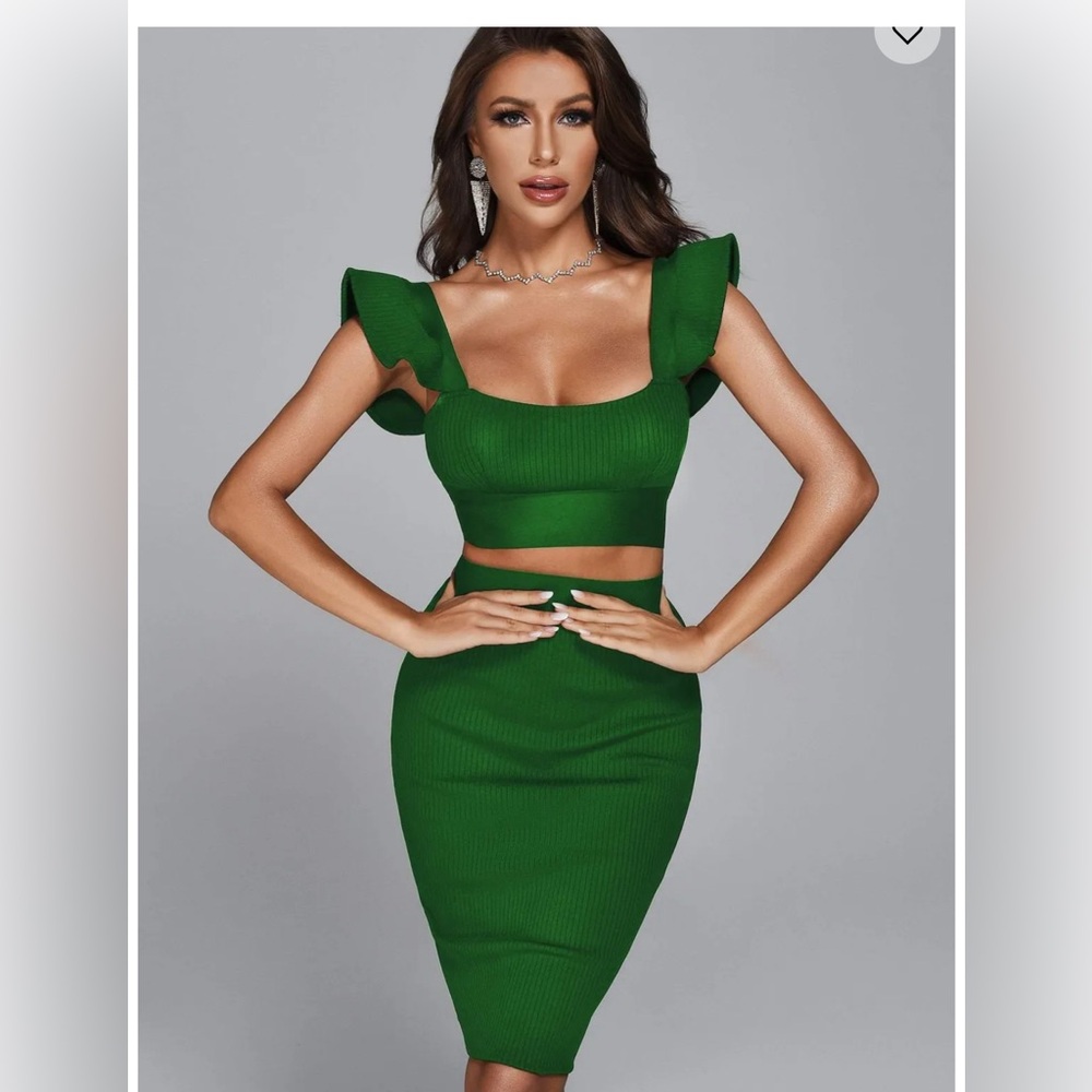 Bella Barnett Bandage set new